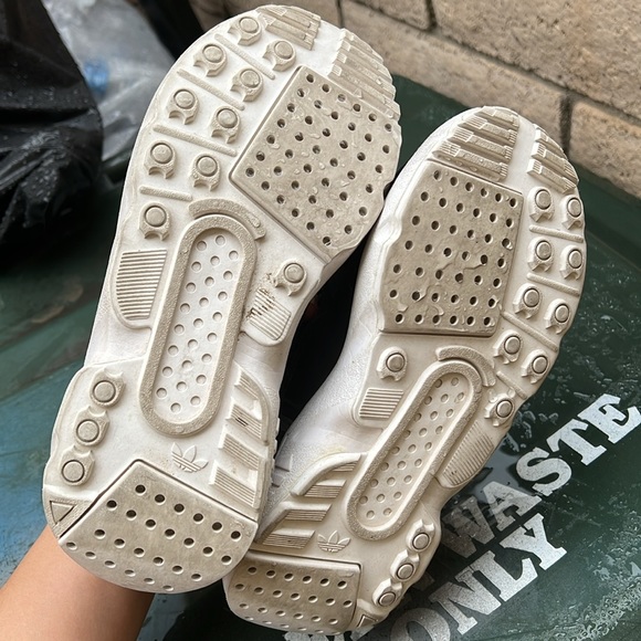 Adidas - Picture 6 of 6